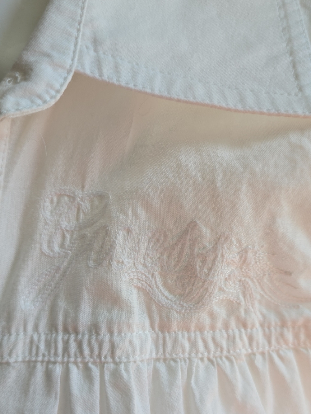 Guess White Sleeveless Button-Down Shirt - Picture 4 of 6